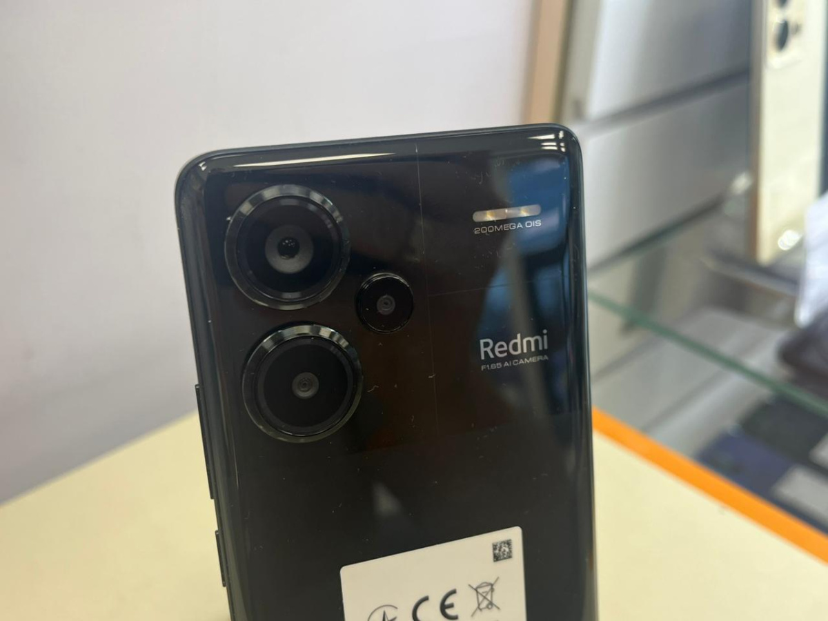 Смартфон Xiaomi Redmi Note 13 Pro+ 8/256