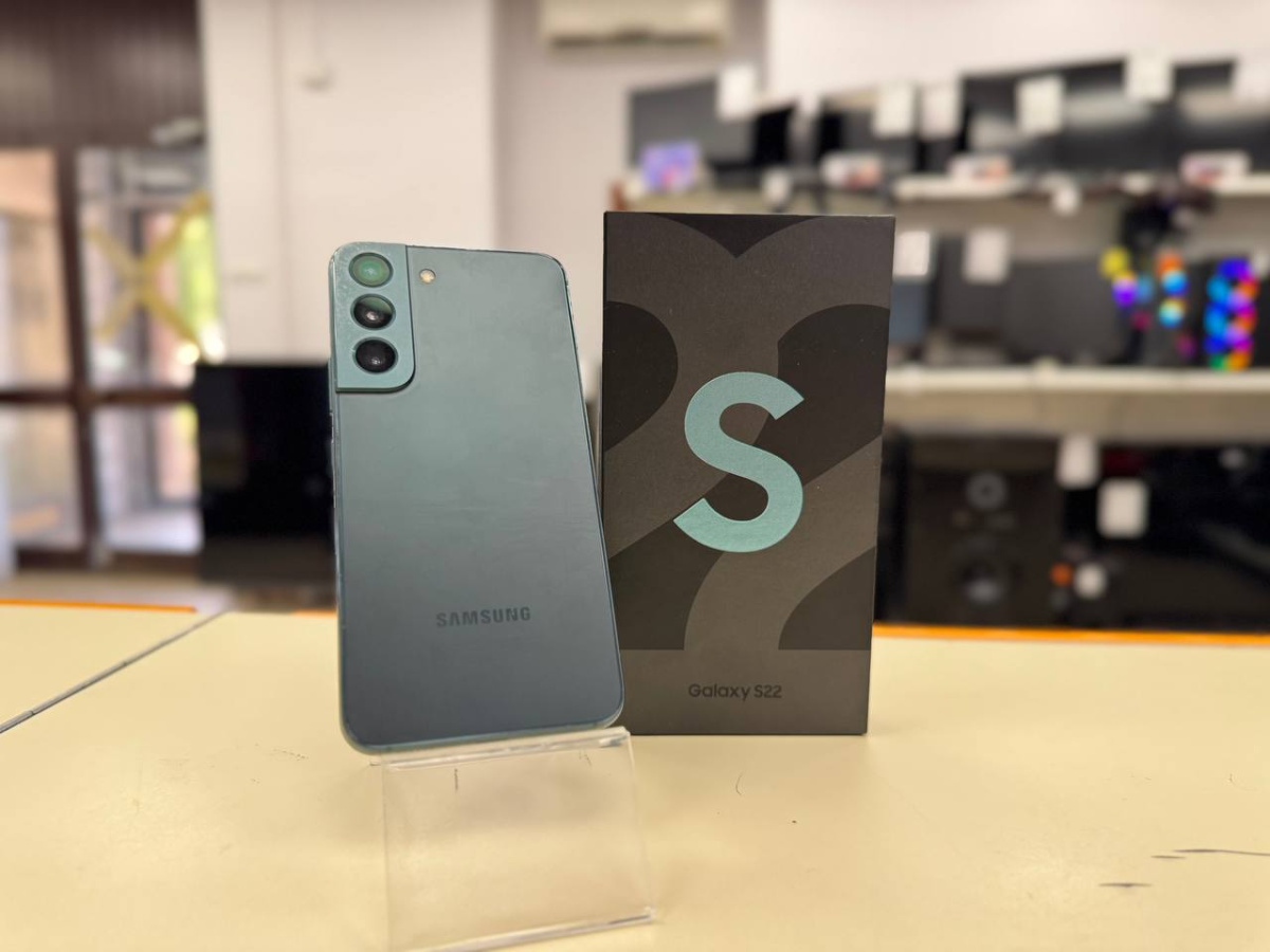 Смартфон Samsung Galaxy S22 8/128