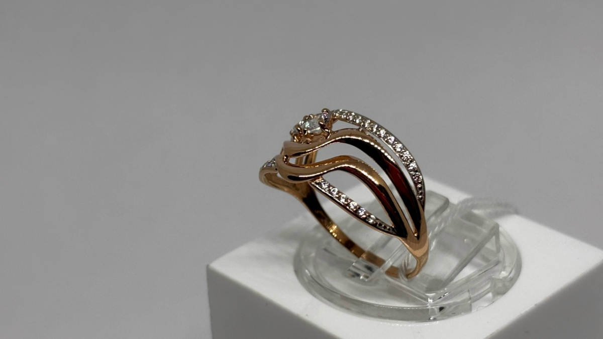 КОЛЬЦО С КАМНЯМИ (Au 585)