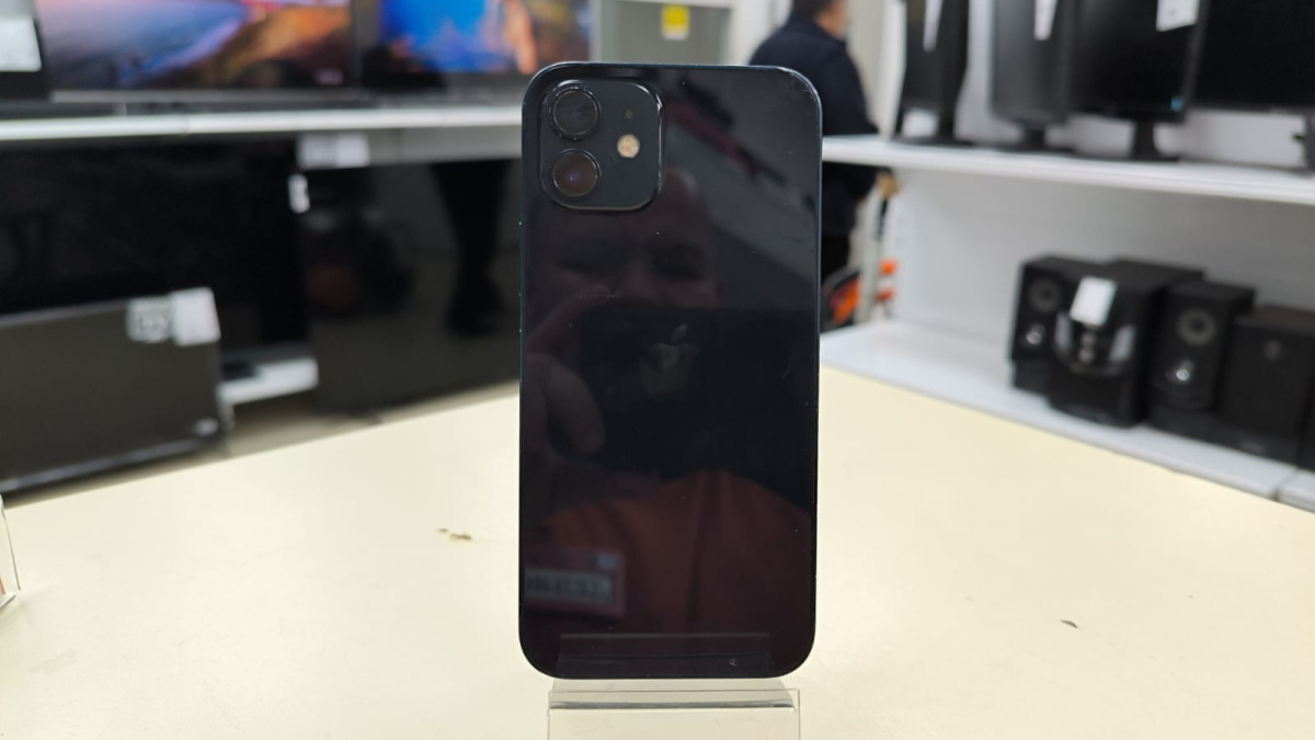 Смартфон Apple iPhone 12 64Gb