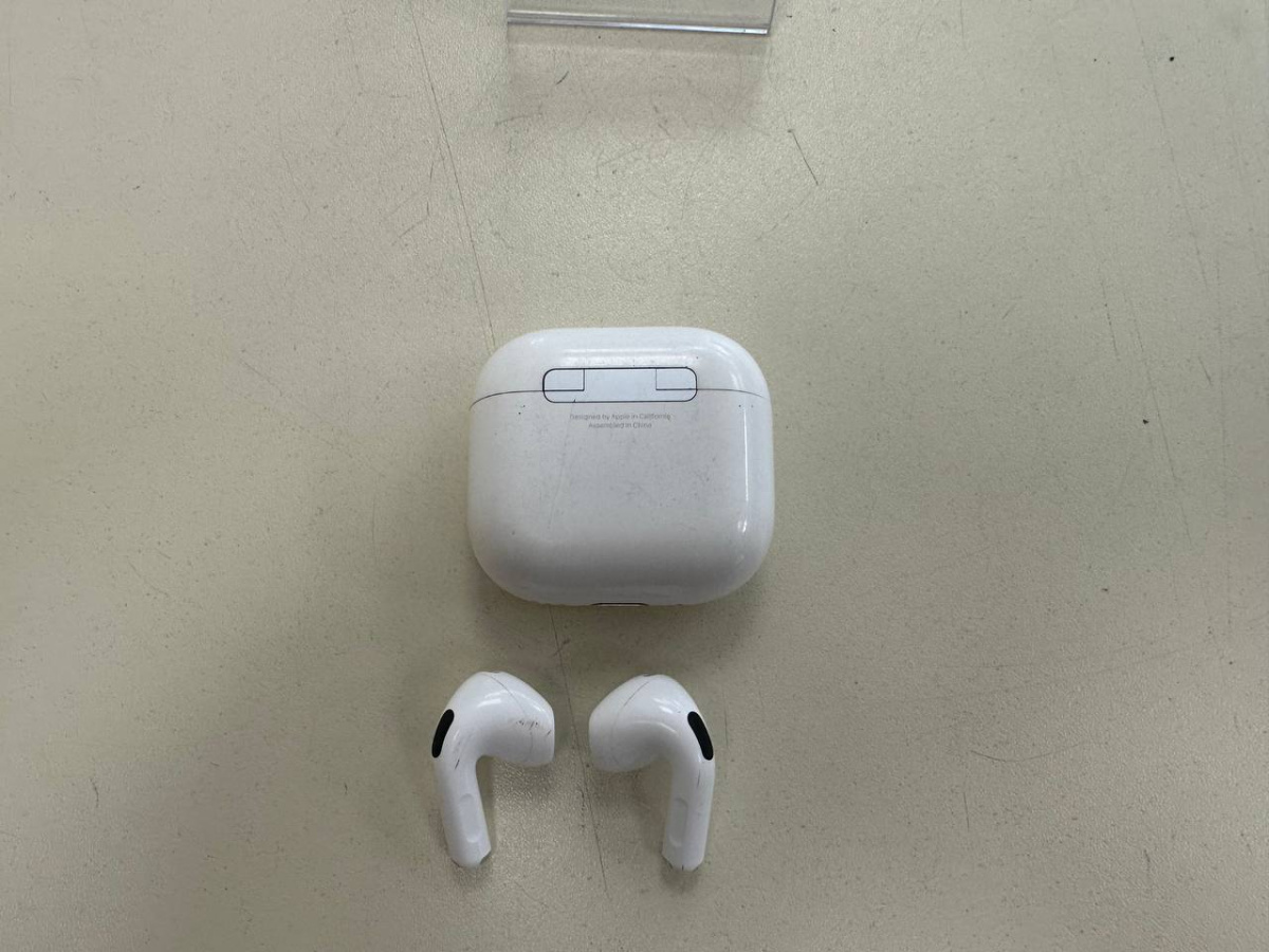 Наушники беспроводные Apple AirPods 4 с ANC
