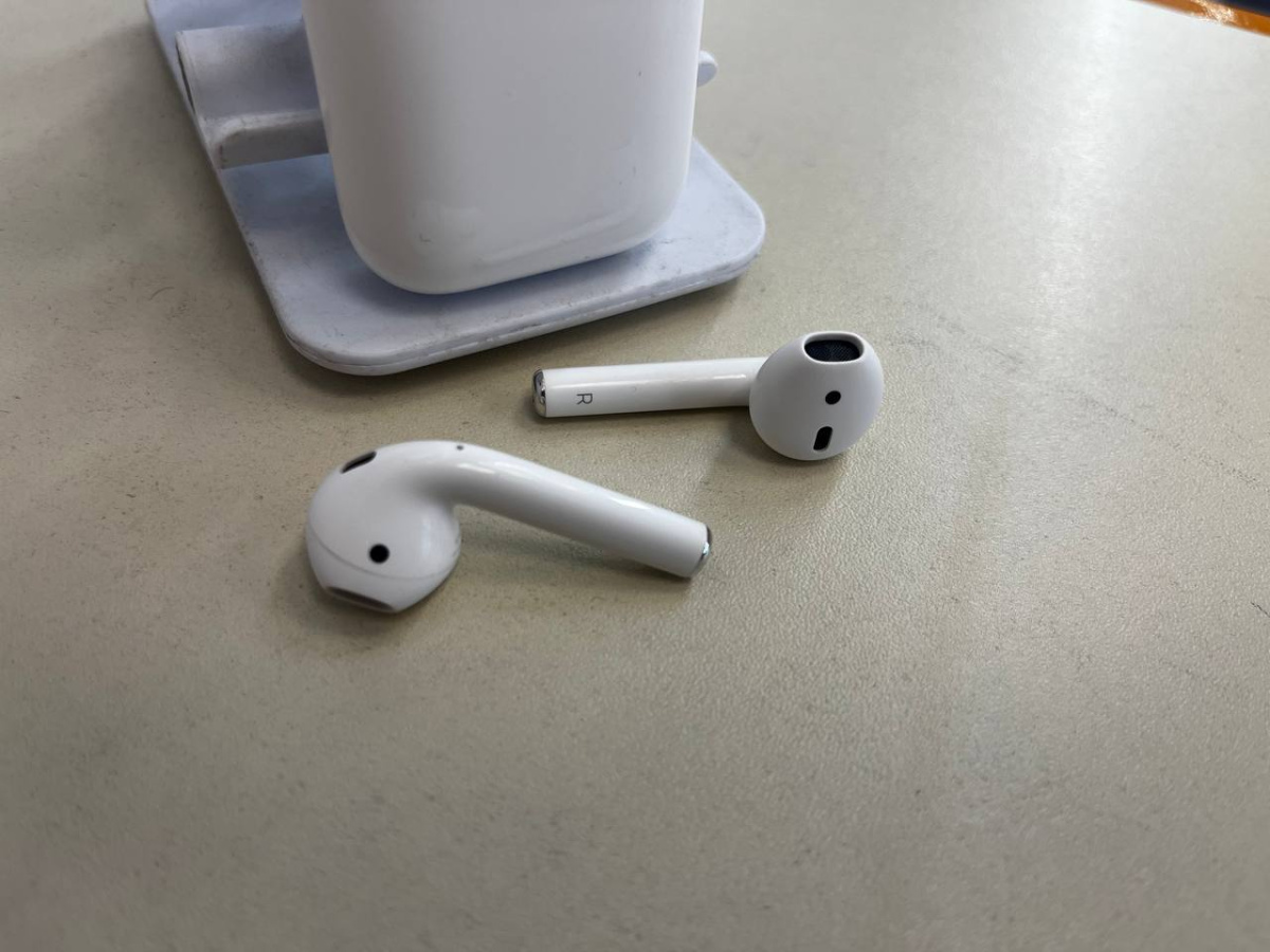 Наушники беспроводные Apple AirPods 2