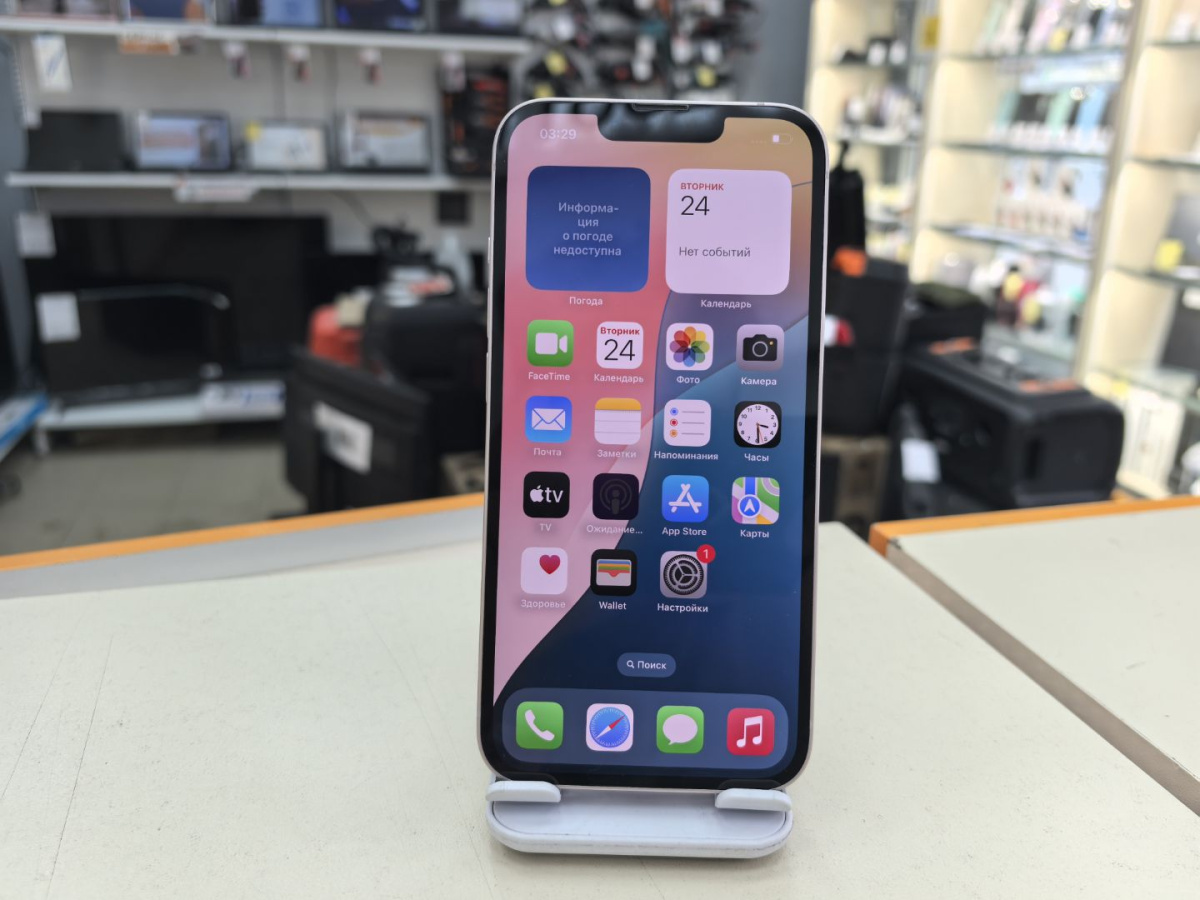 Смартфон Apple iPhone 13 128Gb