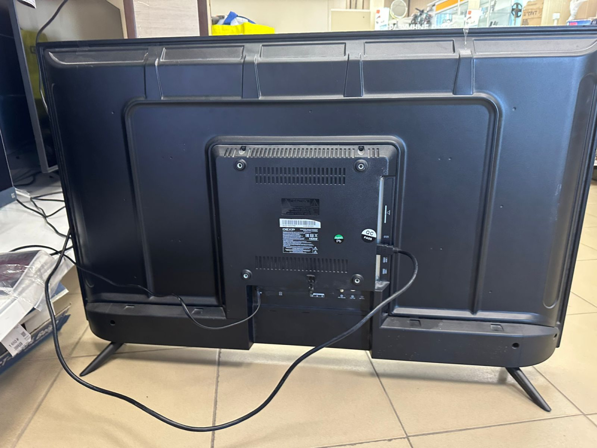 LED Телевизор Dexp U43H80000E