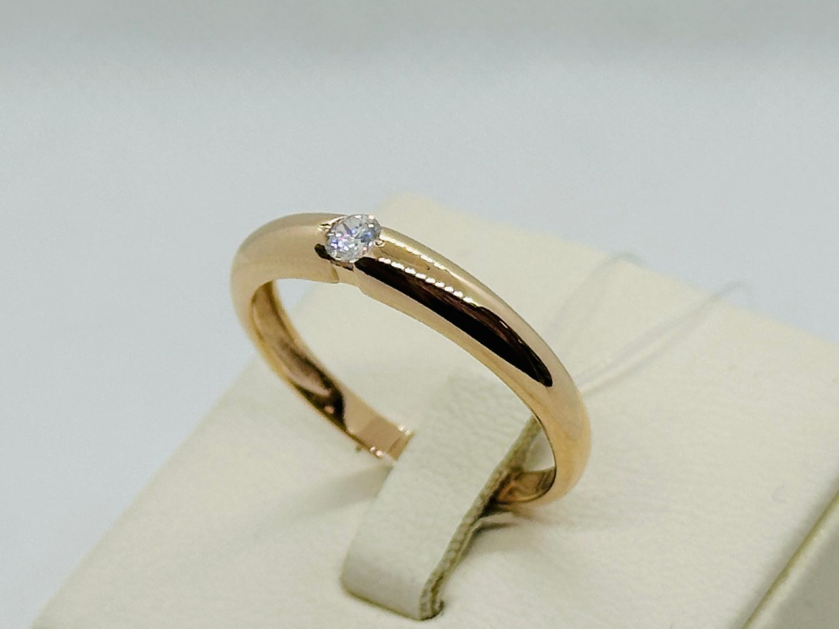 01-7121 КОЛЬЦО С КАМНЕМ (Au 585)