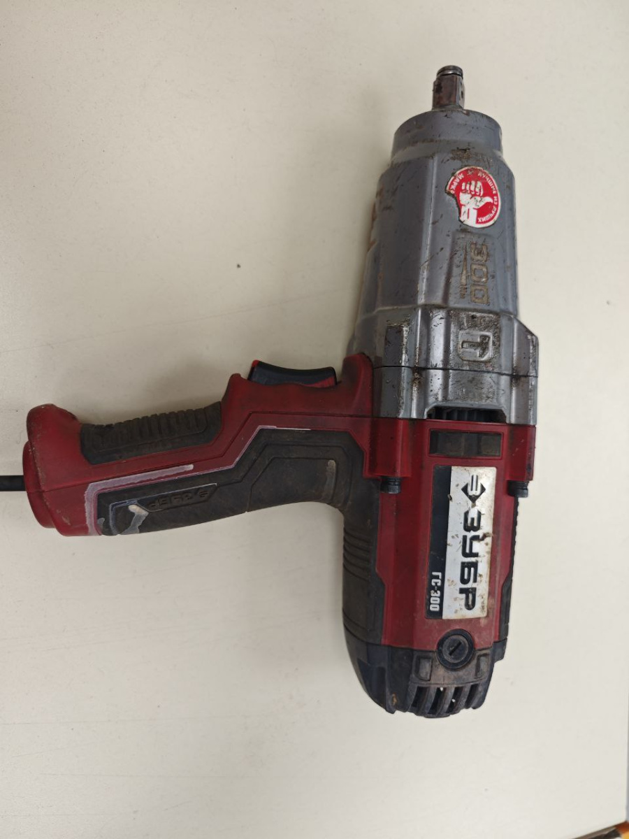 Гайковерт Зубр ГС-300К