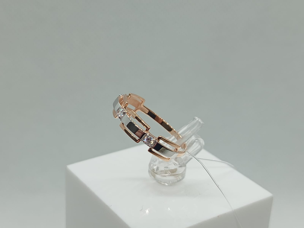 КОЛЬЦО С КАМНЯМИ (Au 585)