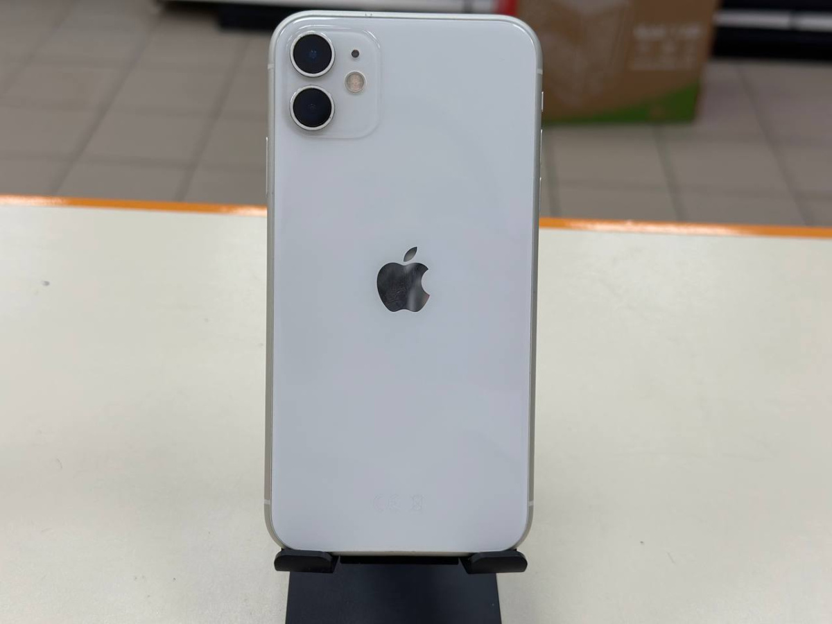 Смартфон Apple iPhone 11 128Gb