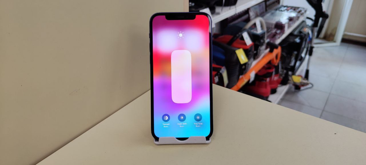 Смартфон Apple iPhone 12 64Gb