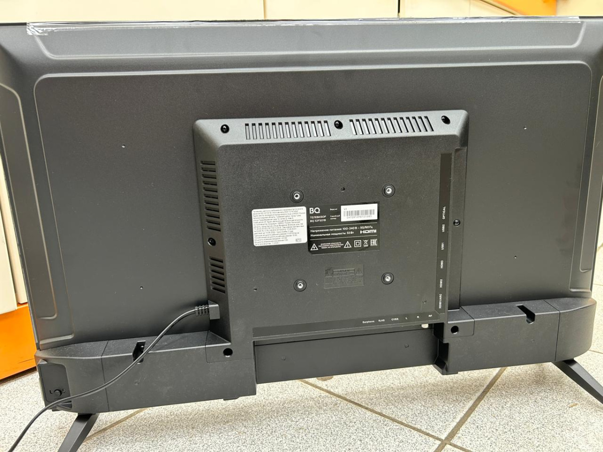 LED Телевизор BQ 32FS01B