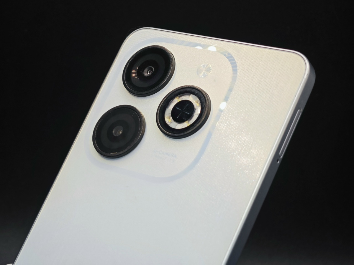 Смартфон Infinix Smart 8 4/128