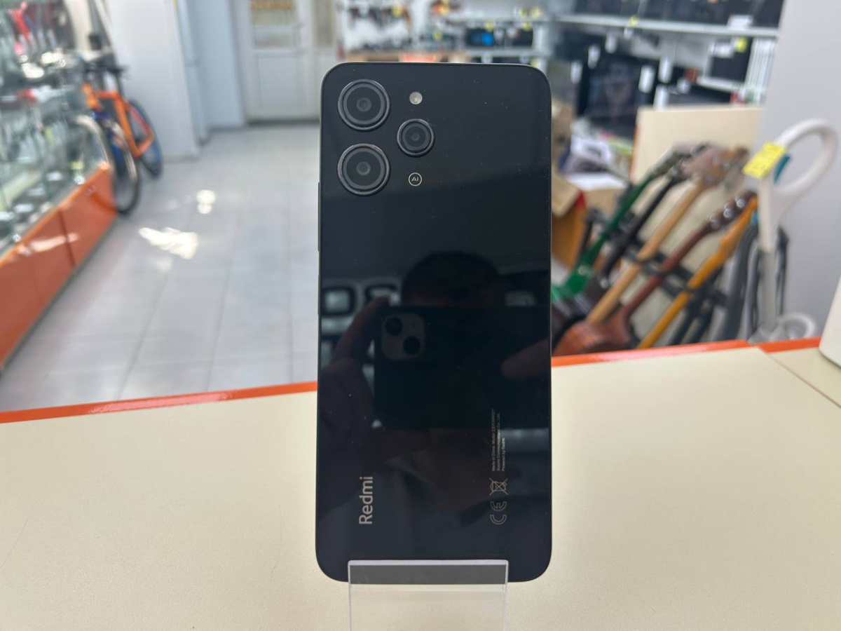 Смартфон Xiaomi Redmi 12 8/256