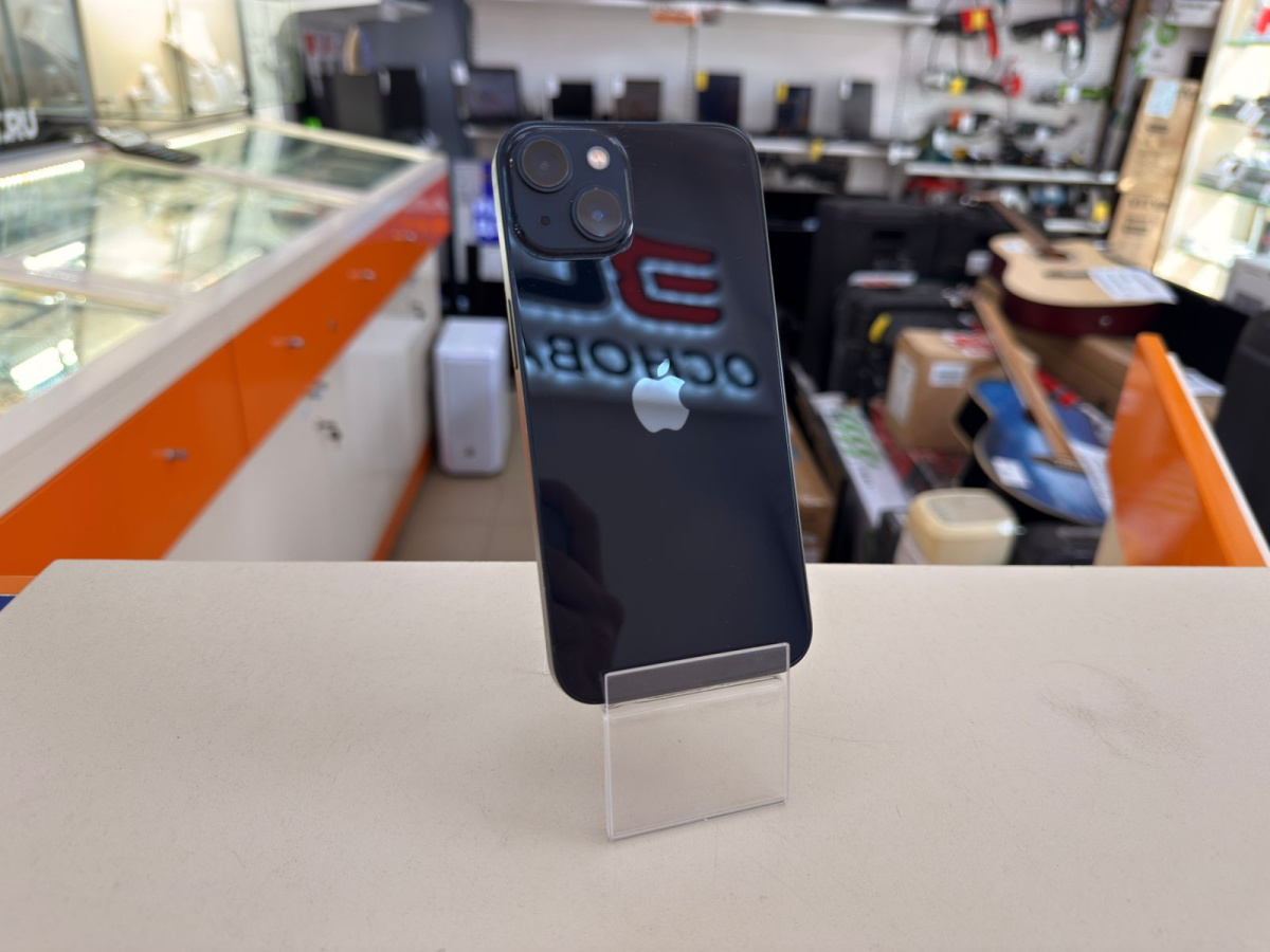 Смартфон Apple iPhone 13 128Gb