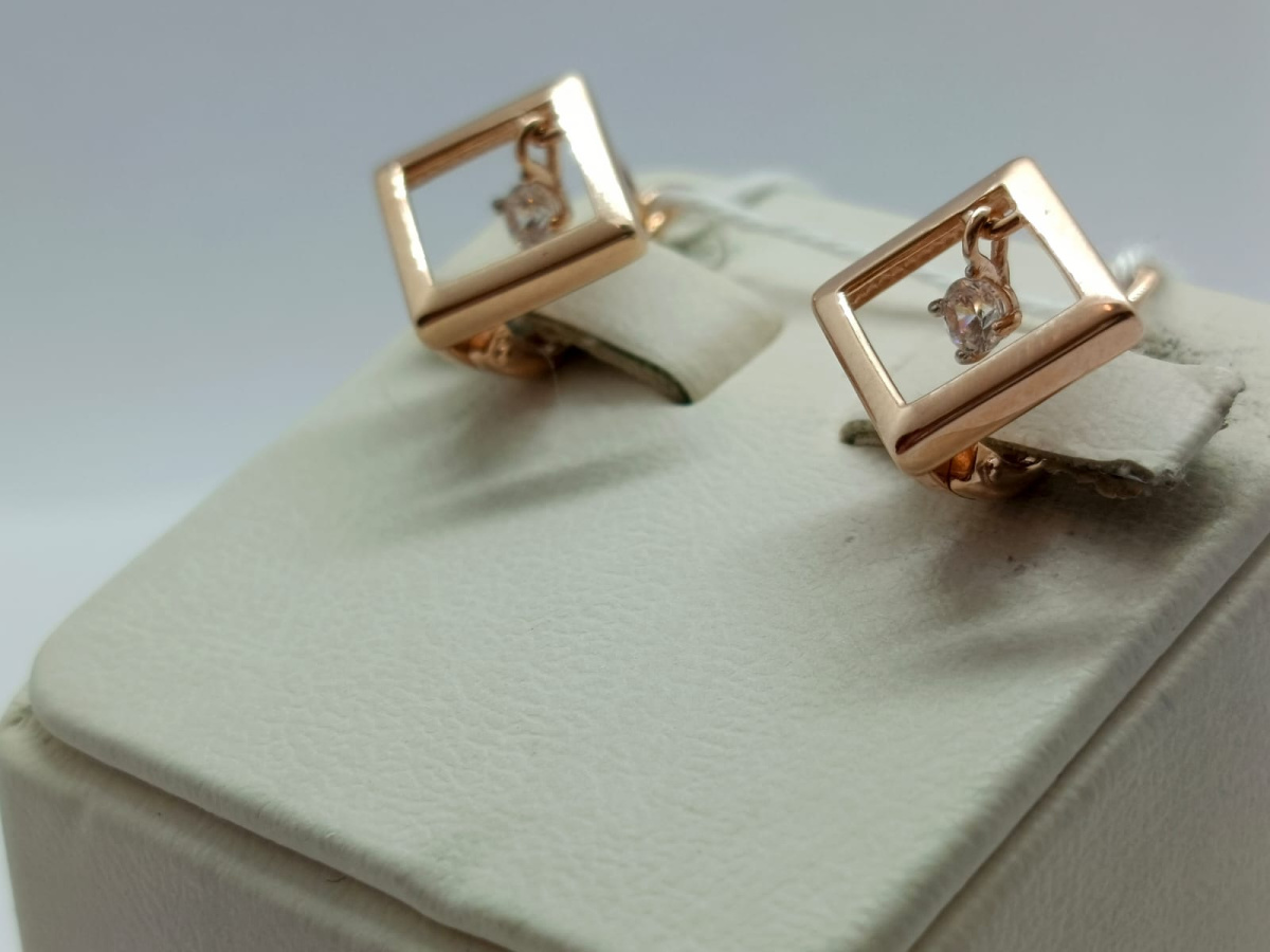 СКМ585 СЕРЬГИ С КАМНЕМ (Au 585)