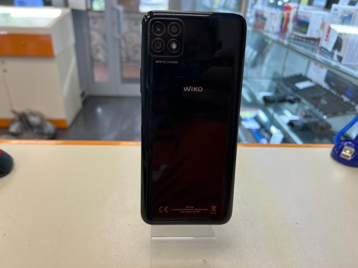 Смартфон Wiko T3