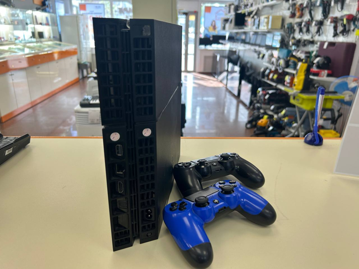 Игровая приставка PlayStation 4 FAT 500GB