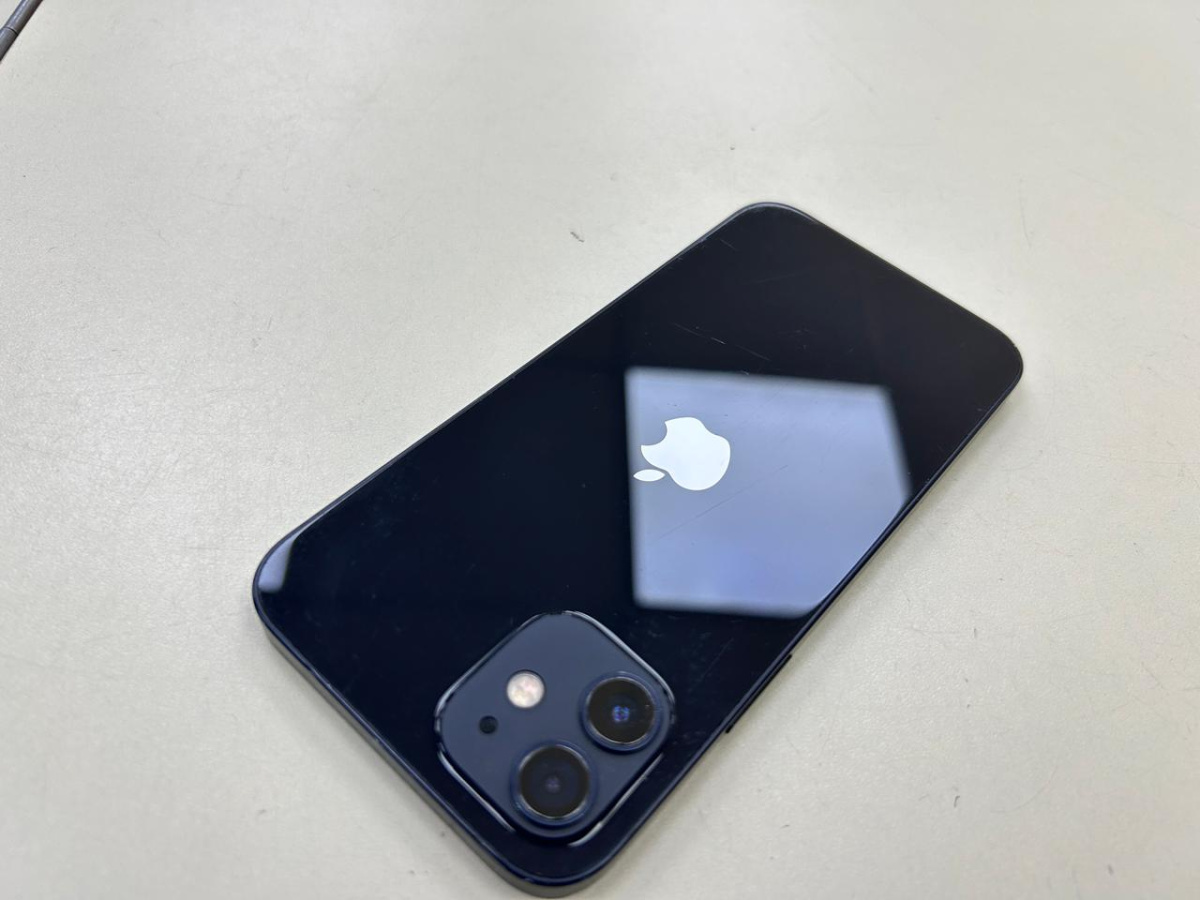 Смартфон Apple iPhone 12 256Gb