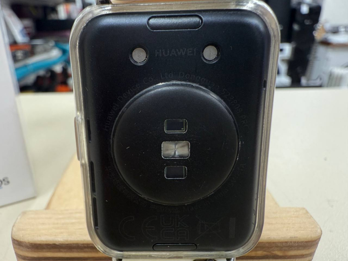 Смарт-часы Huawei WATCH FIT 2