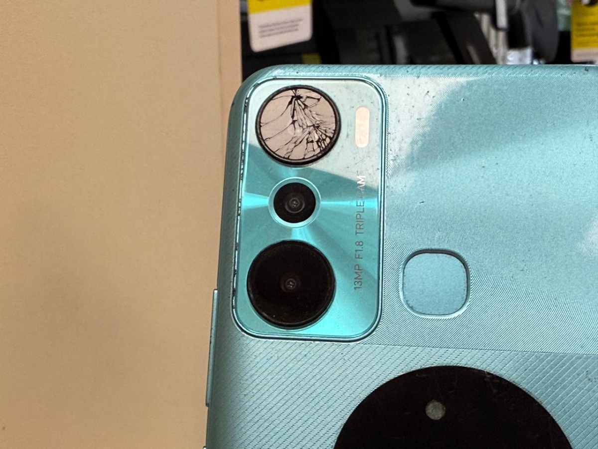 Смартфон Infinix HOT 20i 4/64