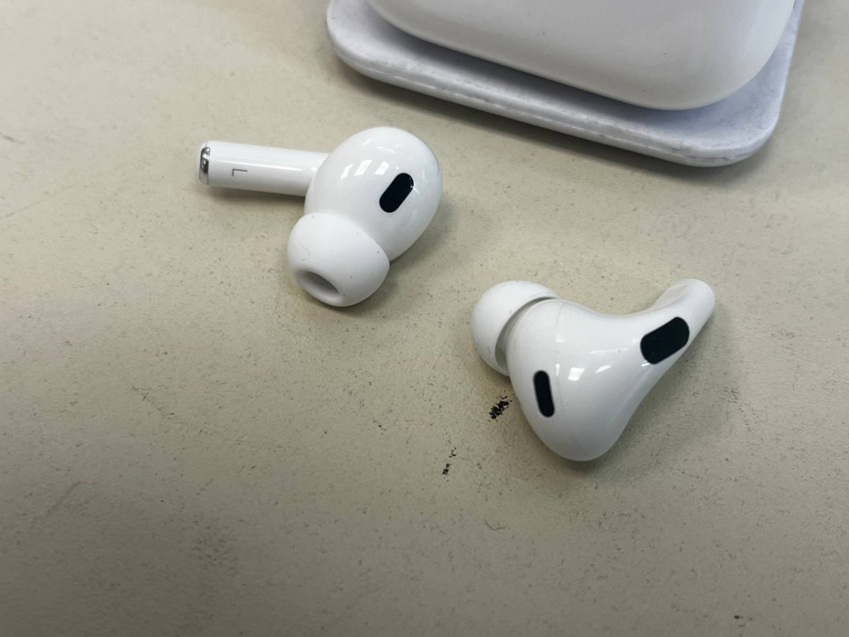 Наушники беспроводные Apple AirPods Pro 2 Gen