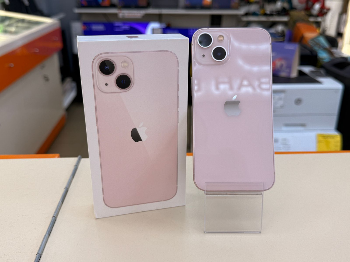 Смартфон Apple iPhone 13 128Gb