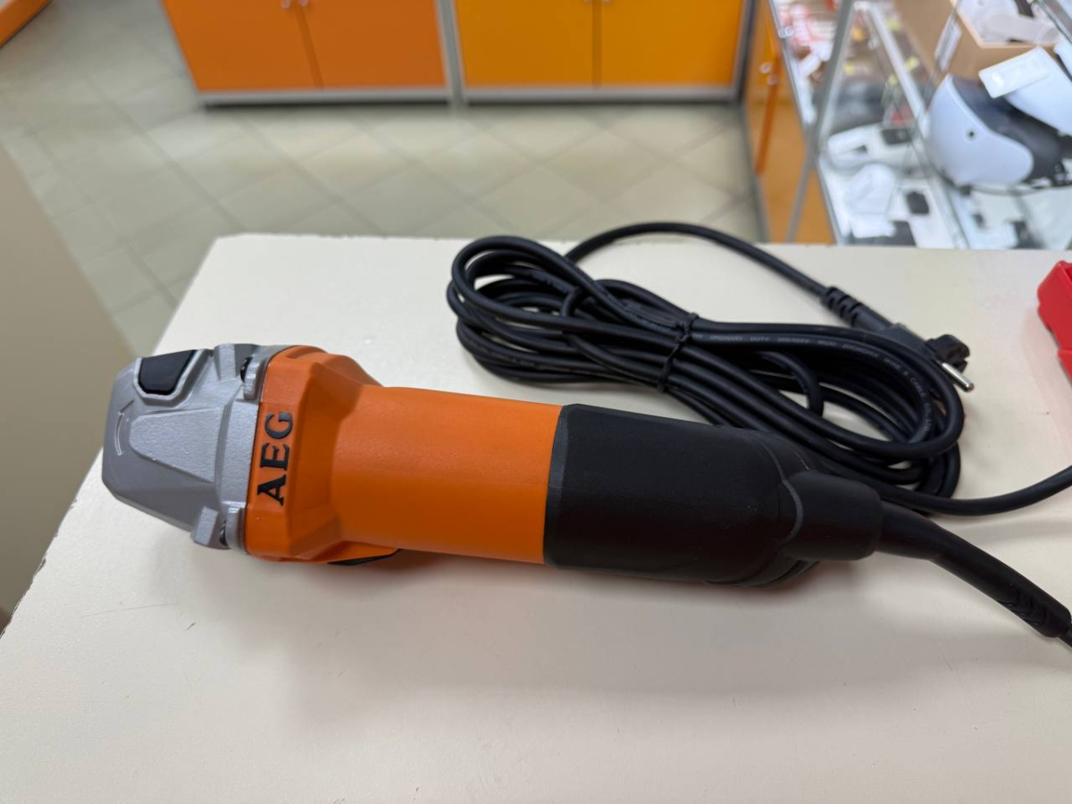 Угловая шлифмашина AEG WS 10-125