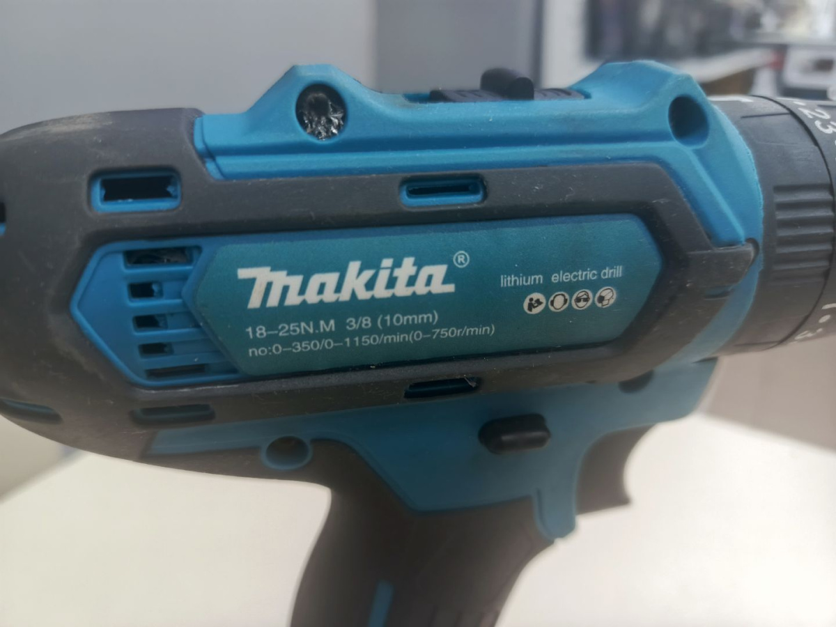 Шуруповерт Makita 20V