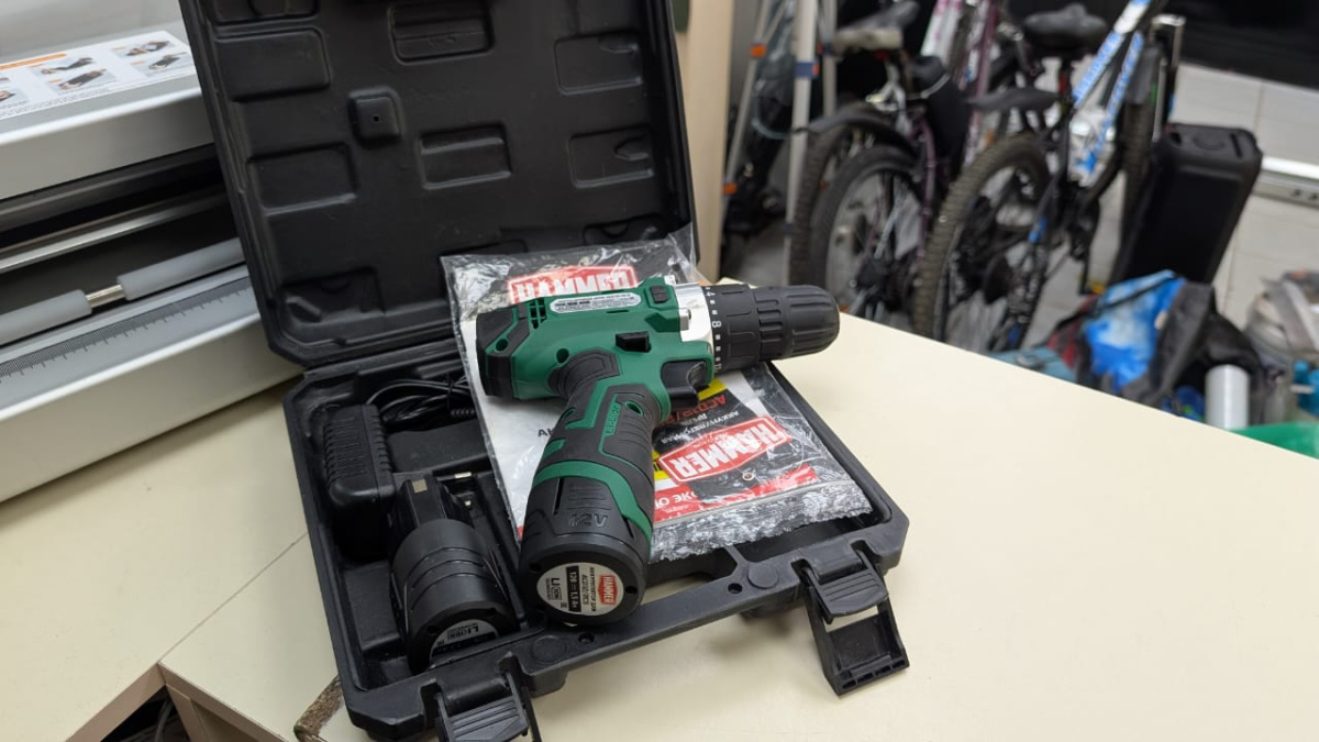 Шуруповерт Hammer ACD12/2CS;