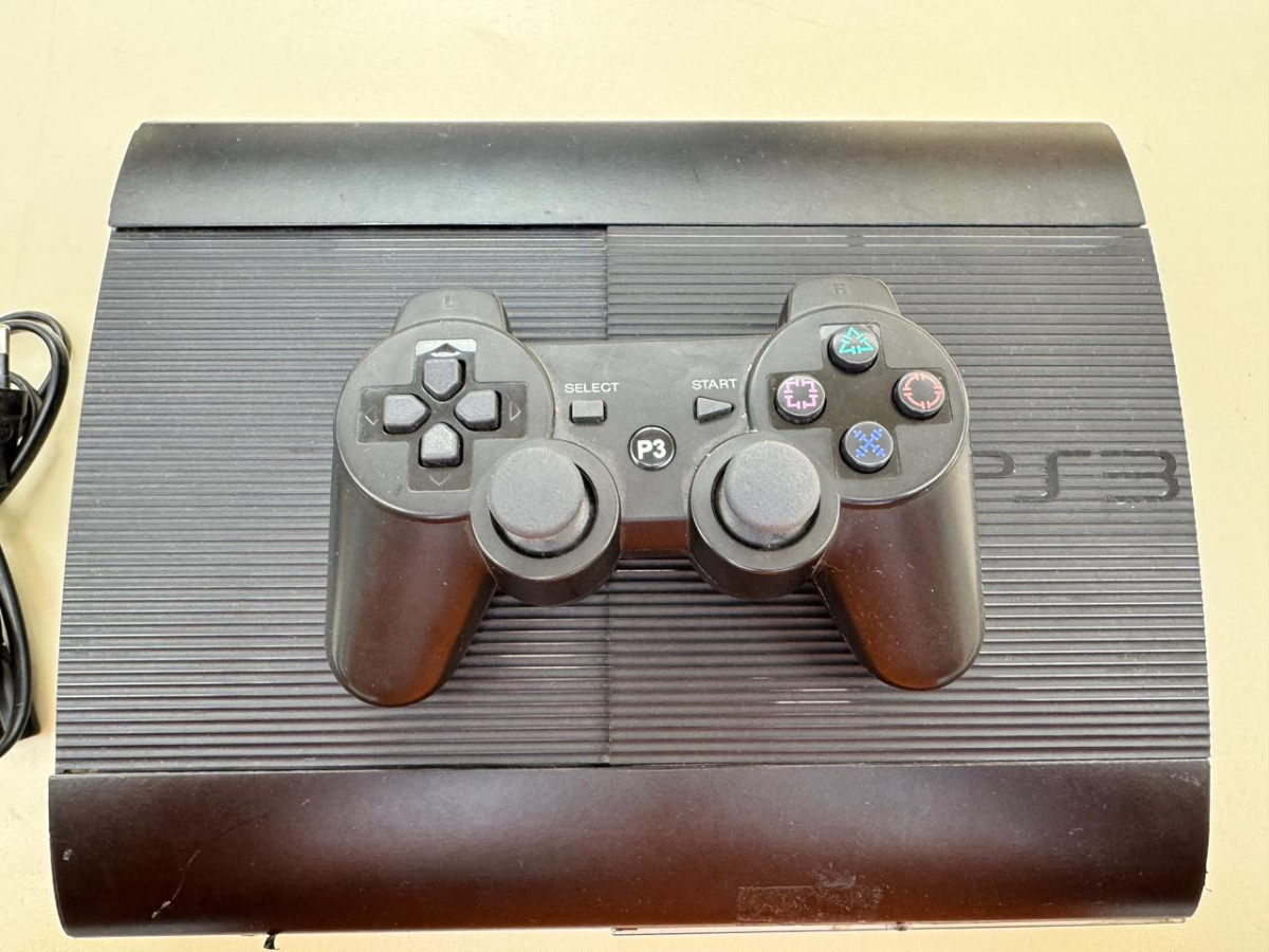Игровая приставка PlayStation 3 500GB Игровая приставка PlayStation 3 500GB