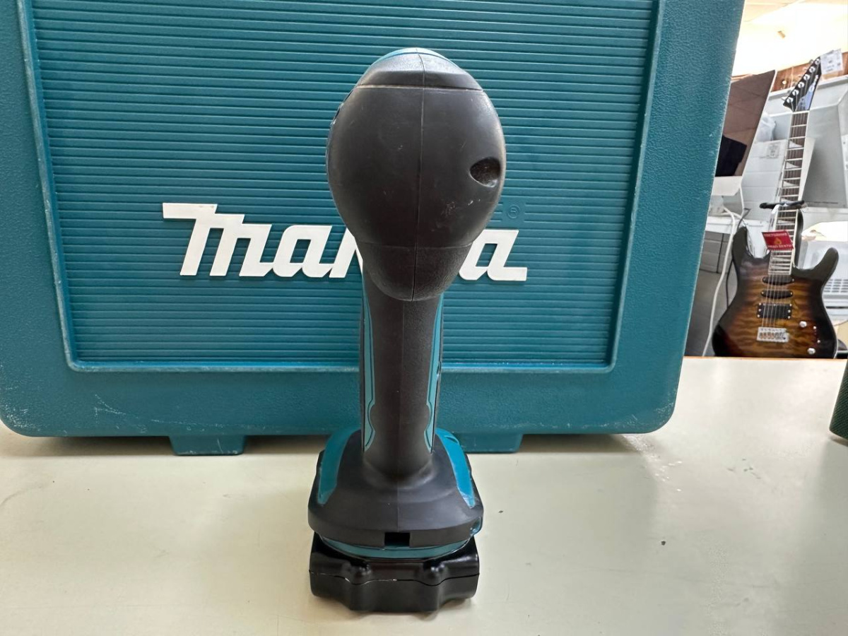 Шуруповерт Makita DDF453