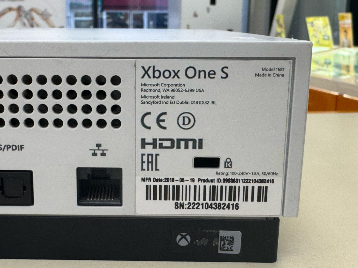Игровая приставка Xbox One S 1TB