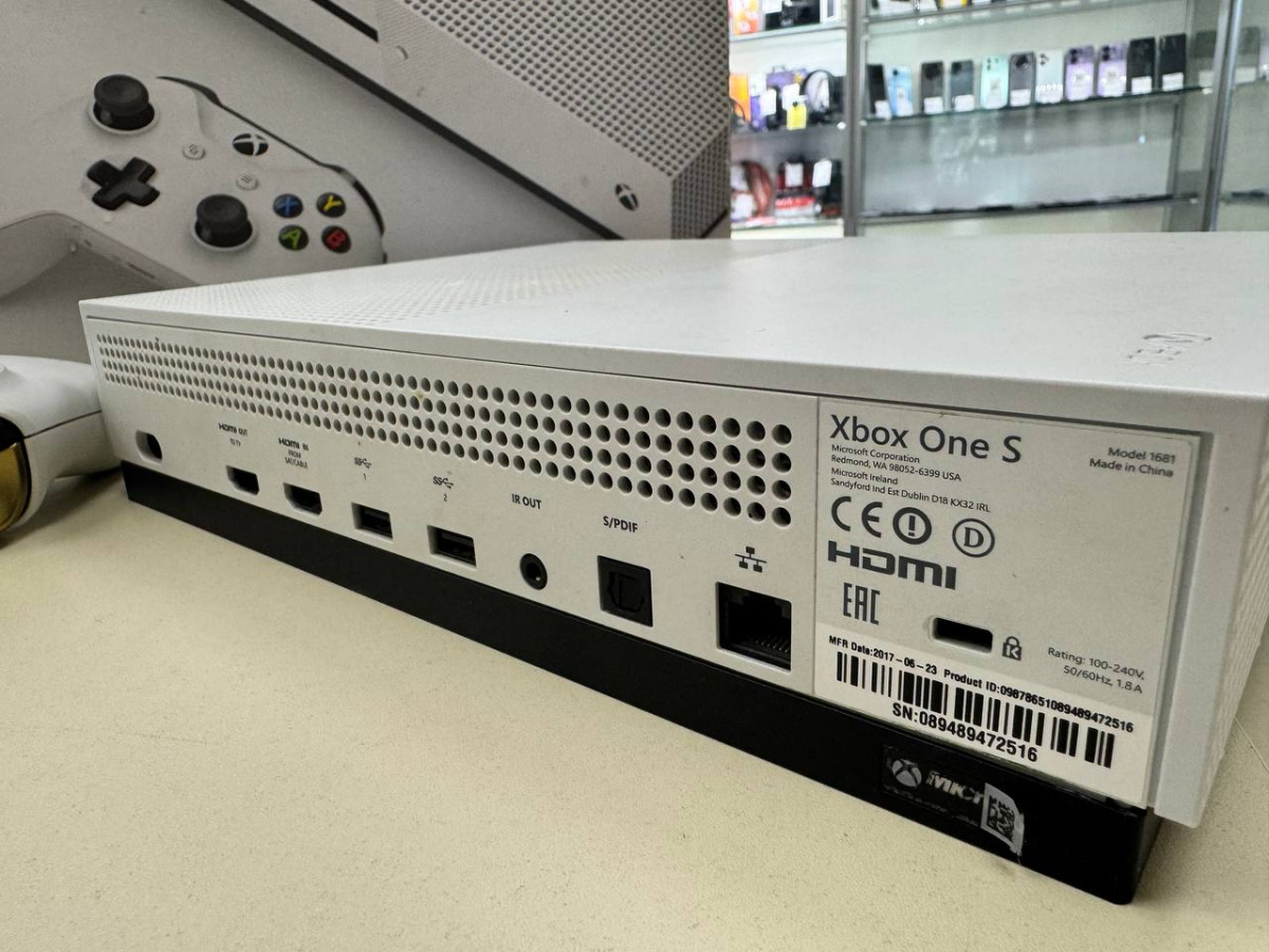 Игровая приставка Xbox One S 500Gb