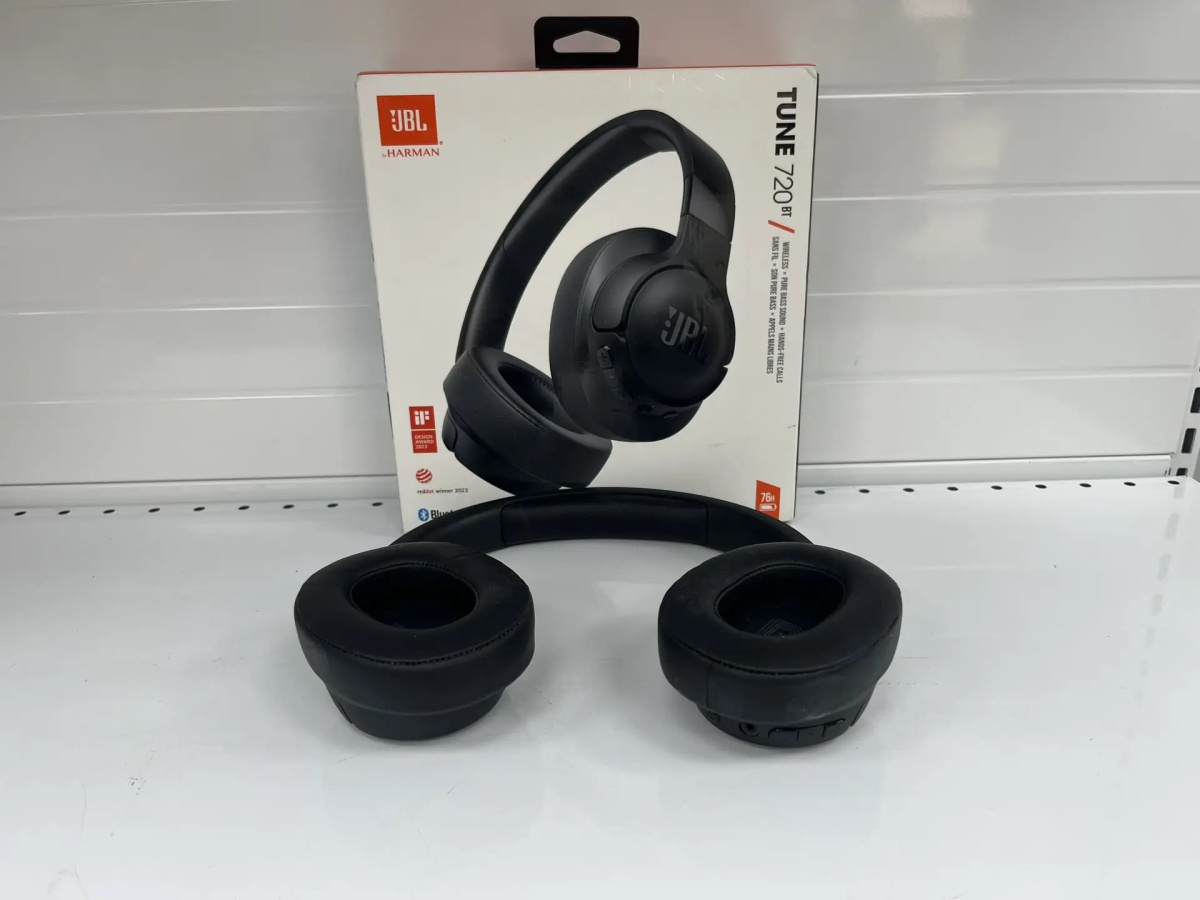 Наушники беспроводные JBL Tune 720BT;