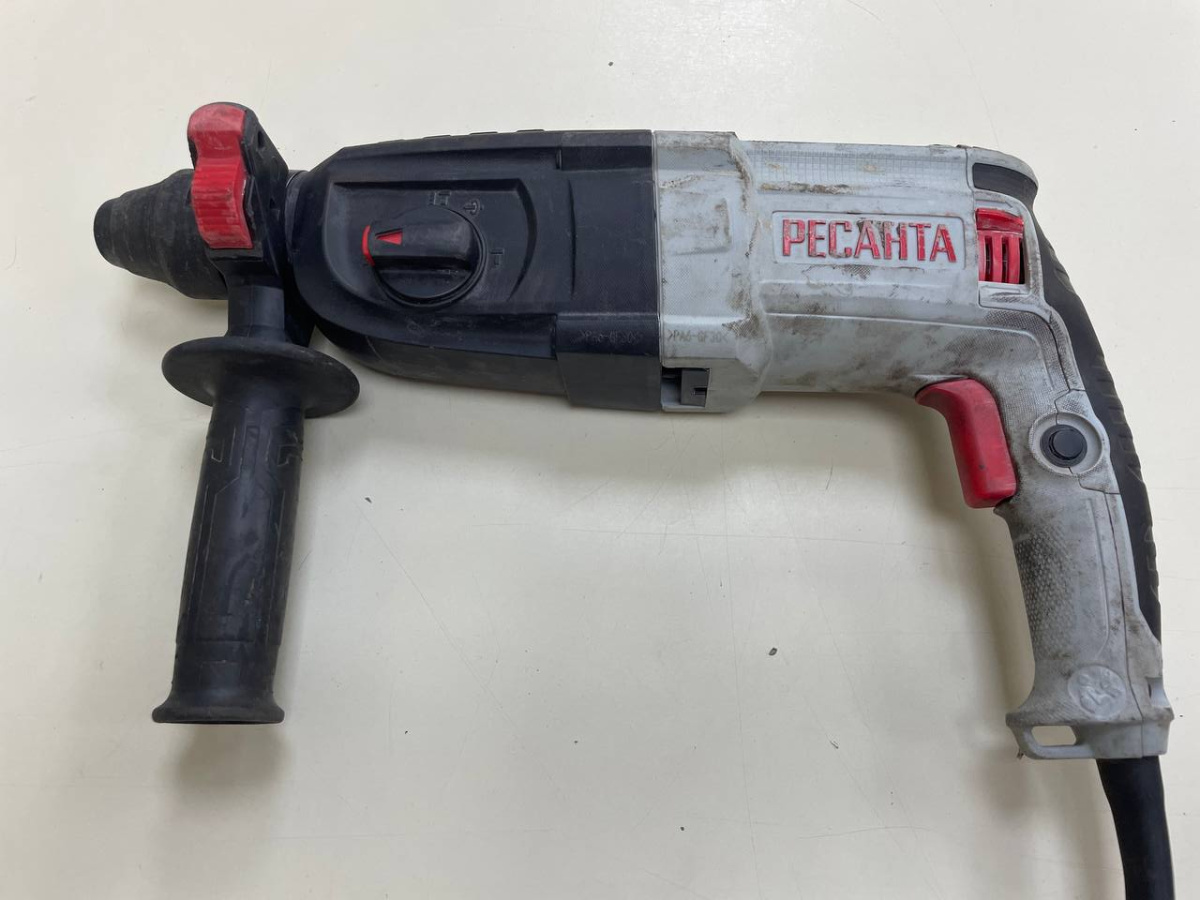 Перфоратор Ресанта П-32-1000К