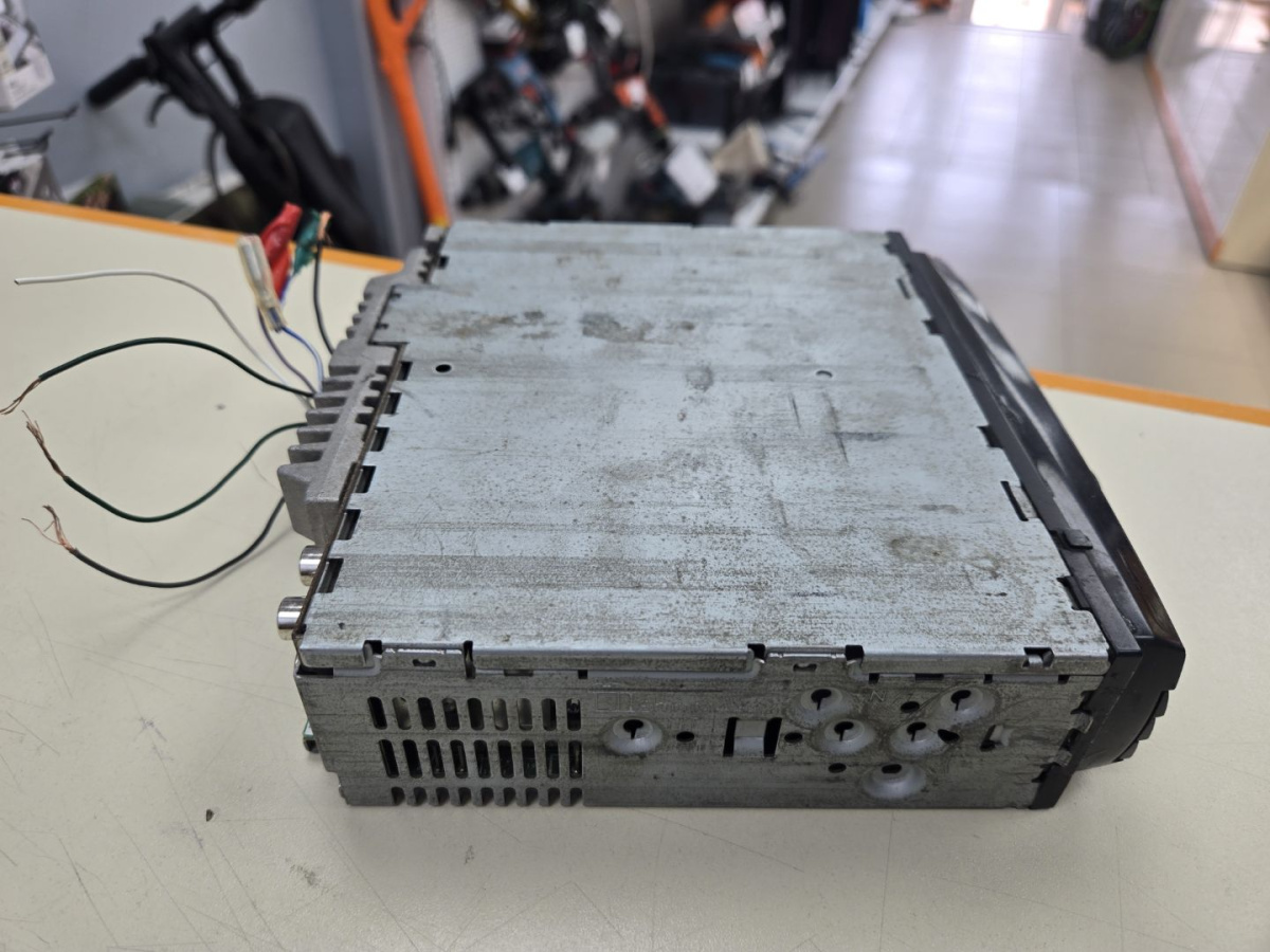 Автомагнитола Pioneer DEH-8300SD