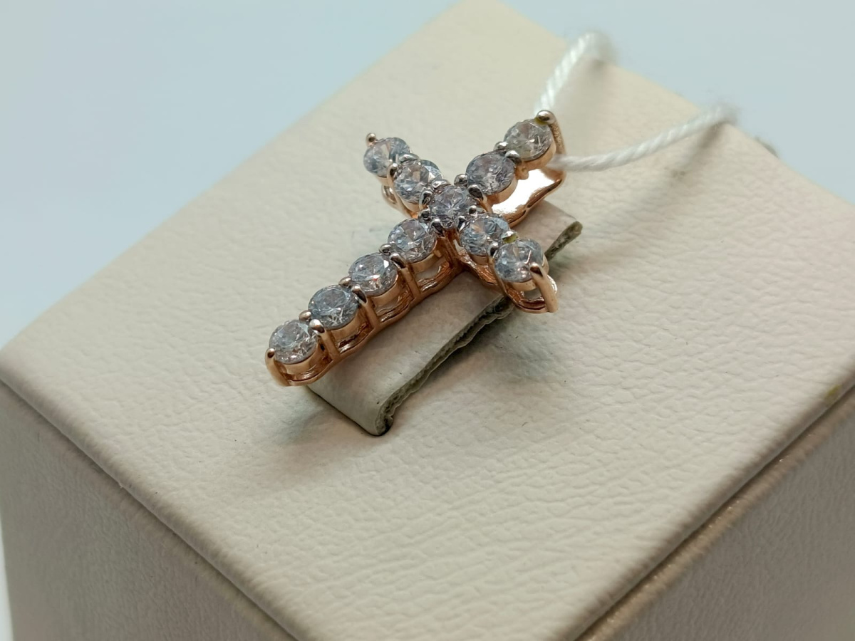 ПОДККИ585 ПОДВЕСКА КРЕСТ С КАМНЯМИ (Au 585)