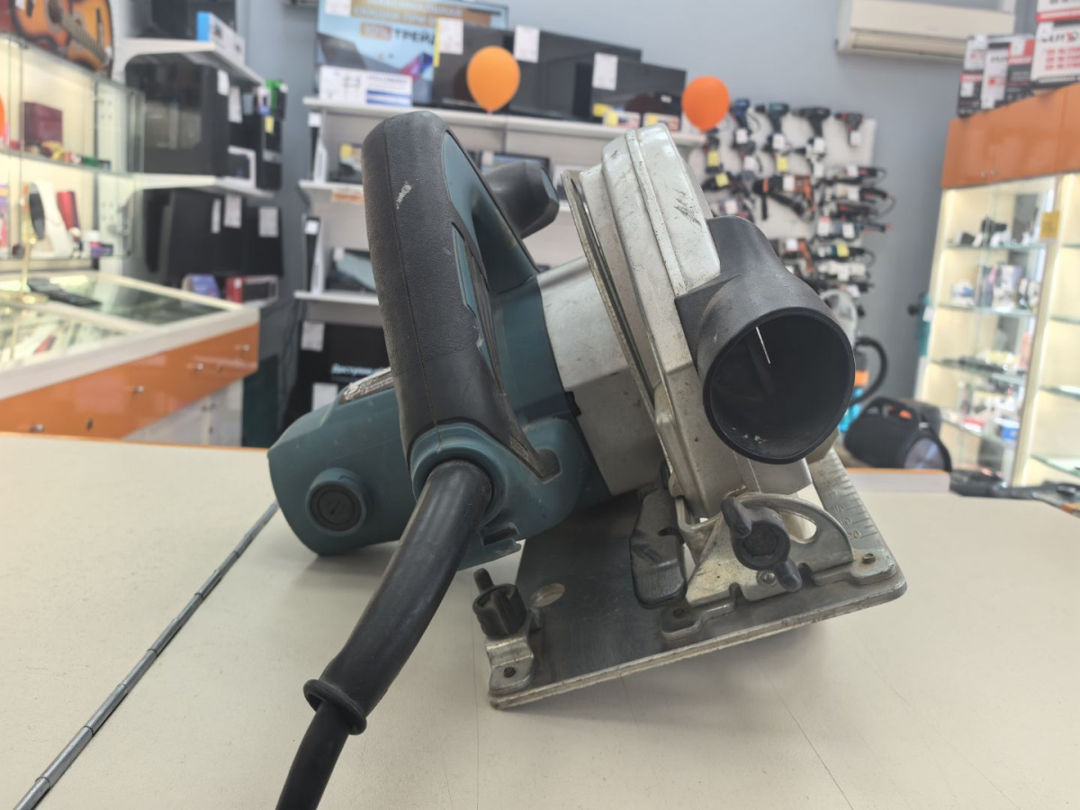Дисковая пила Makita HS7601