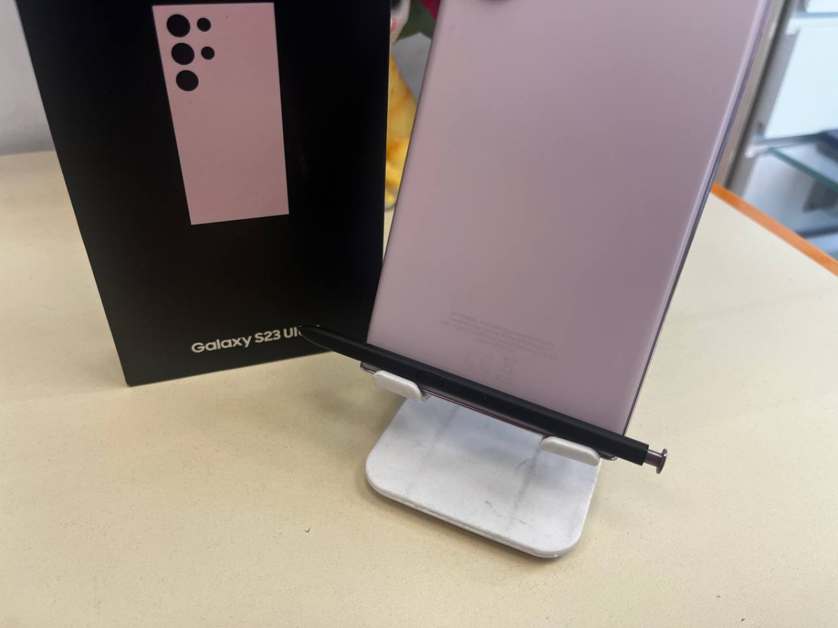 Смартфон Samsung Galaxy S23 Ultra 256Gb