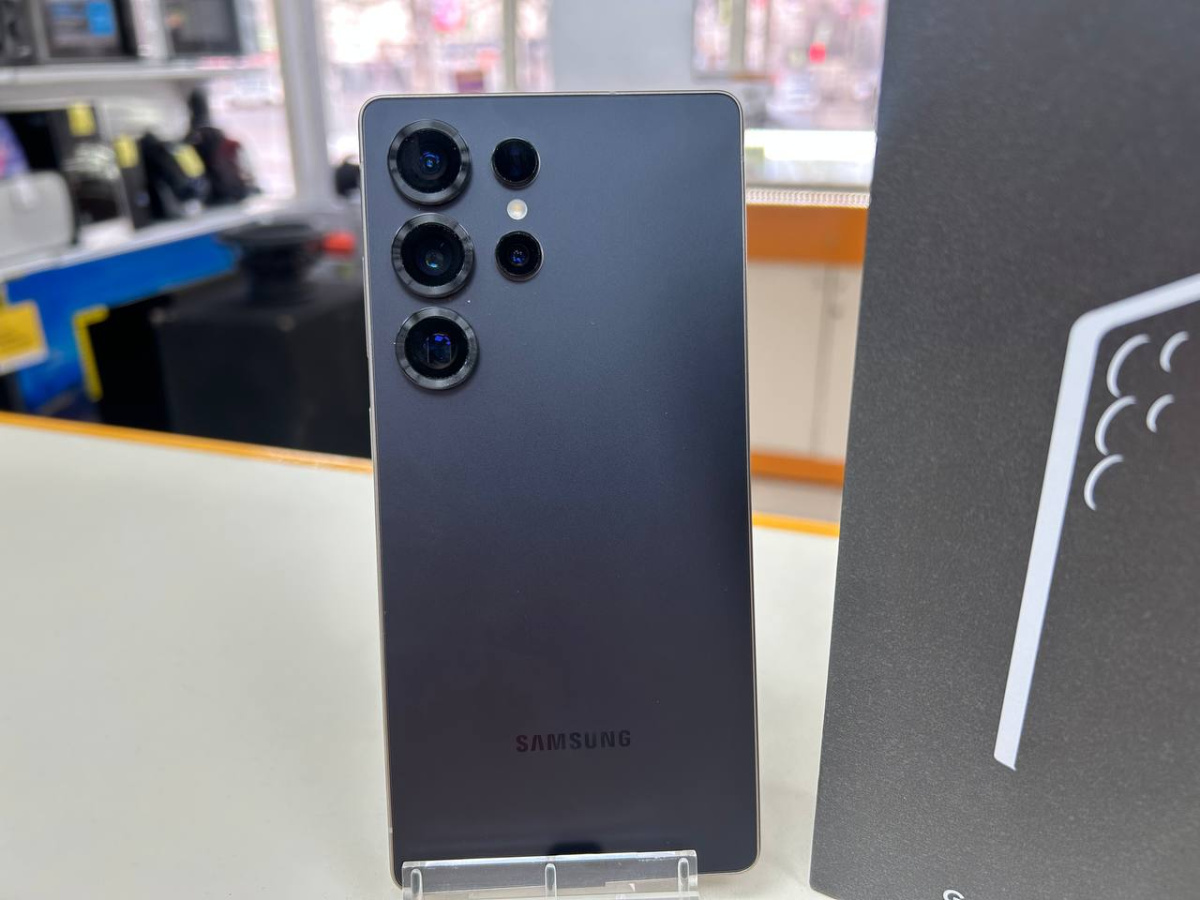 Смартфон Samsung Galaxy S25 Ultra 12/512