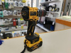 Шуруповерт Dewalt 18V XR;