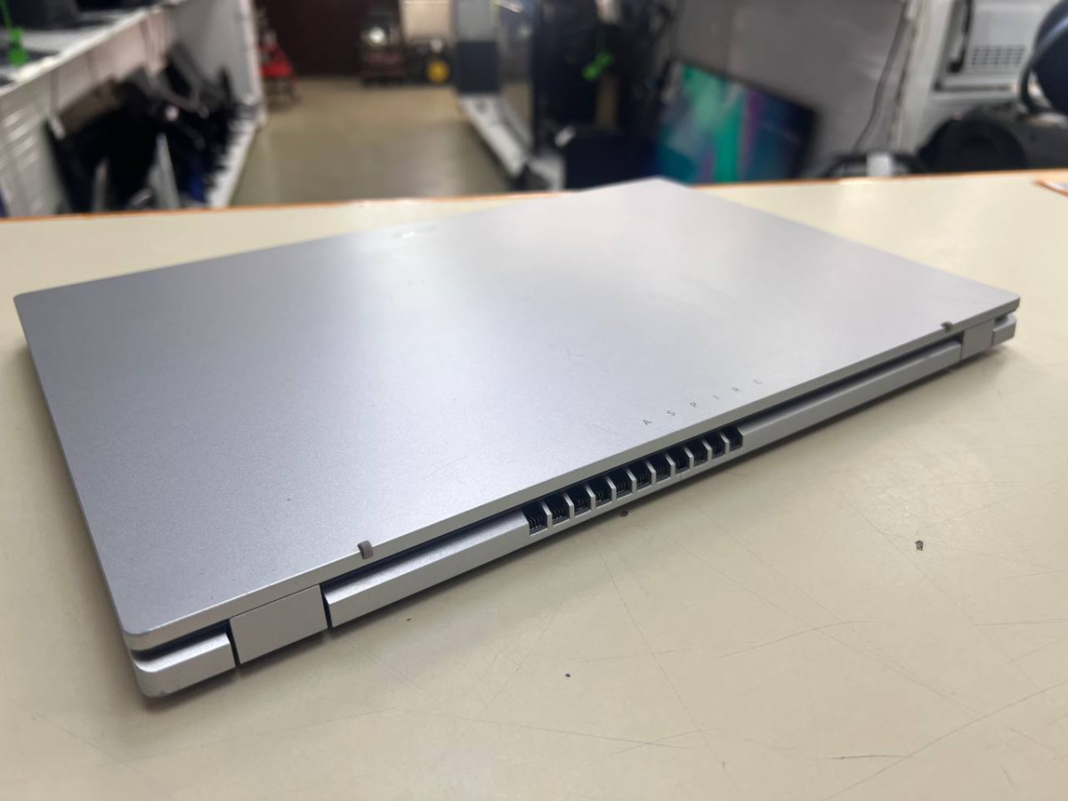 Ноутбук Acer; Ryzen 5 7520U, Radeon Graphics, 8 Гб, 256 Гб, Нет