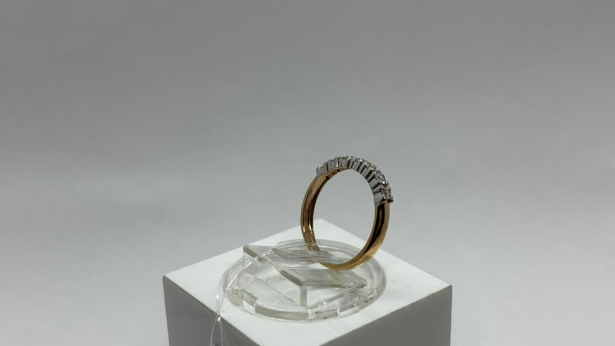 КОЛЬЦО С КАМНЯМИ (Au 585)