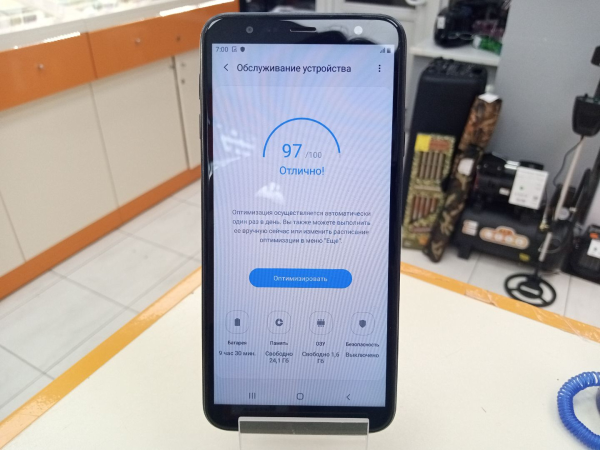 Смартфон Samsung Galaxy J4 Plus 3/32