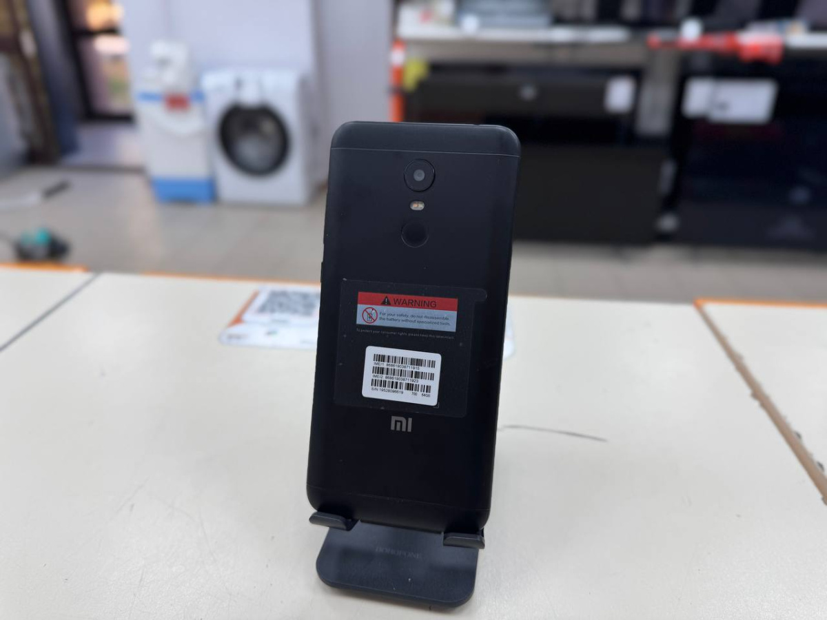 Смартфон Xiaomi Redmi 5 Plus 4/64