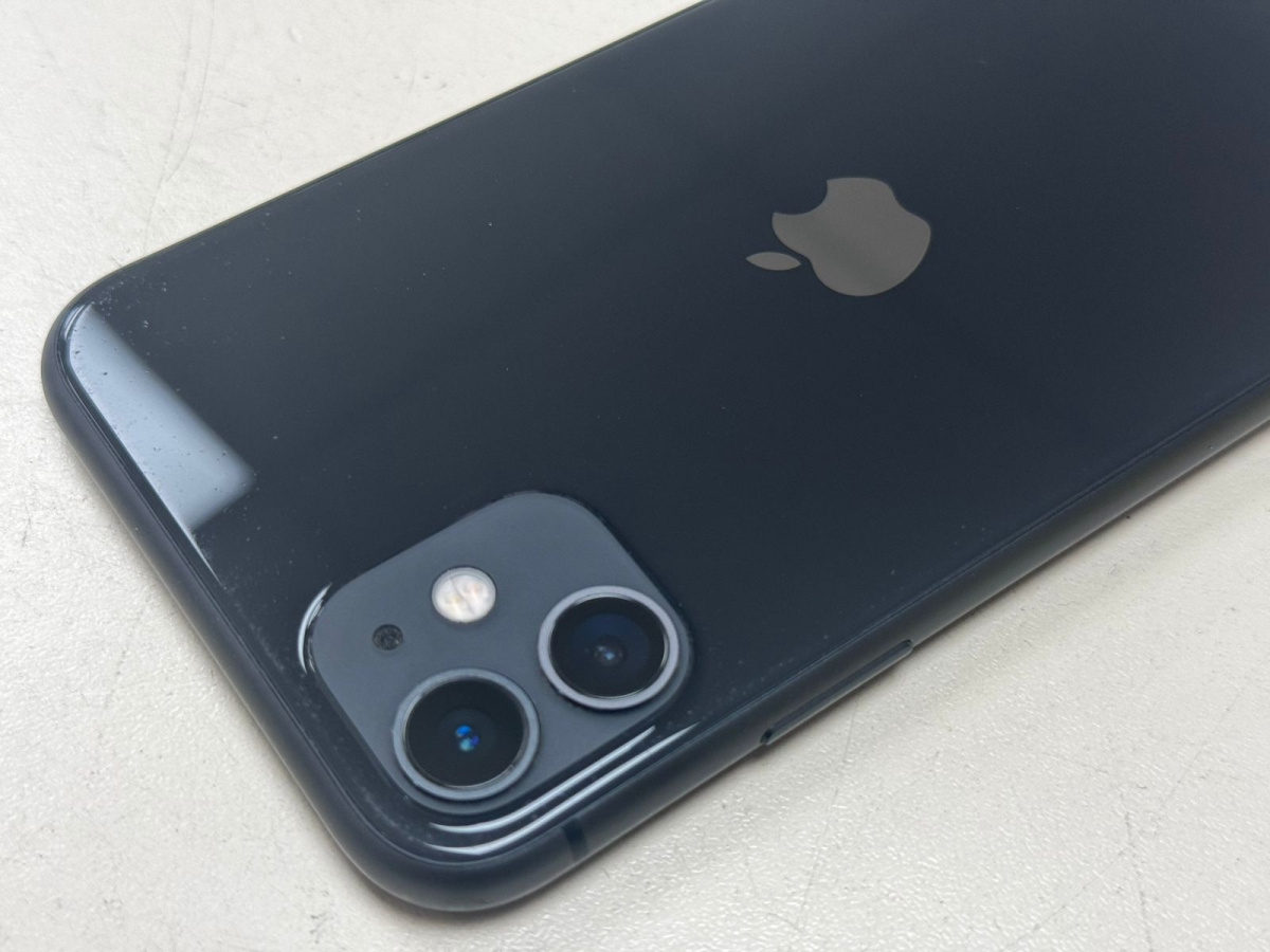Смартфон Apple iPhone 11 128Gb