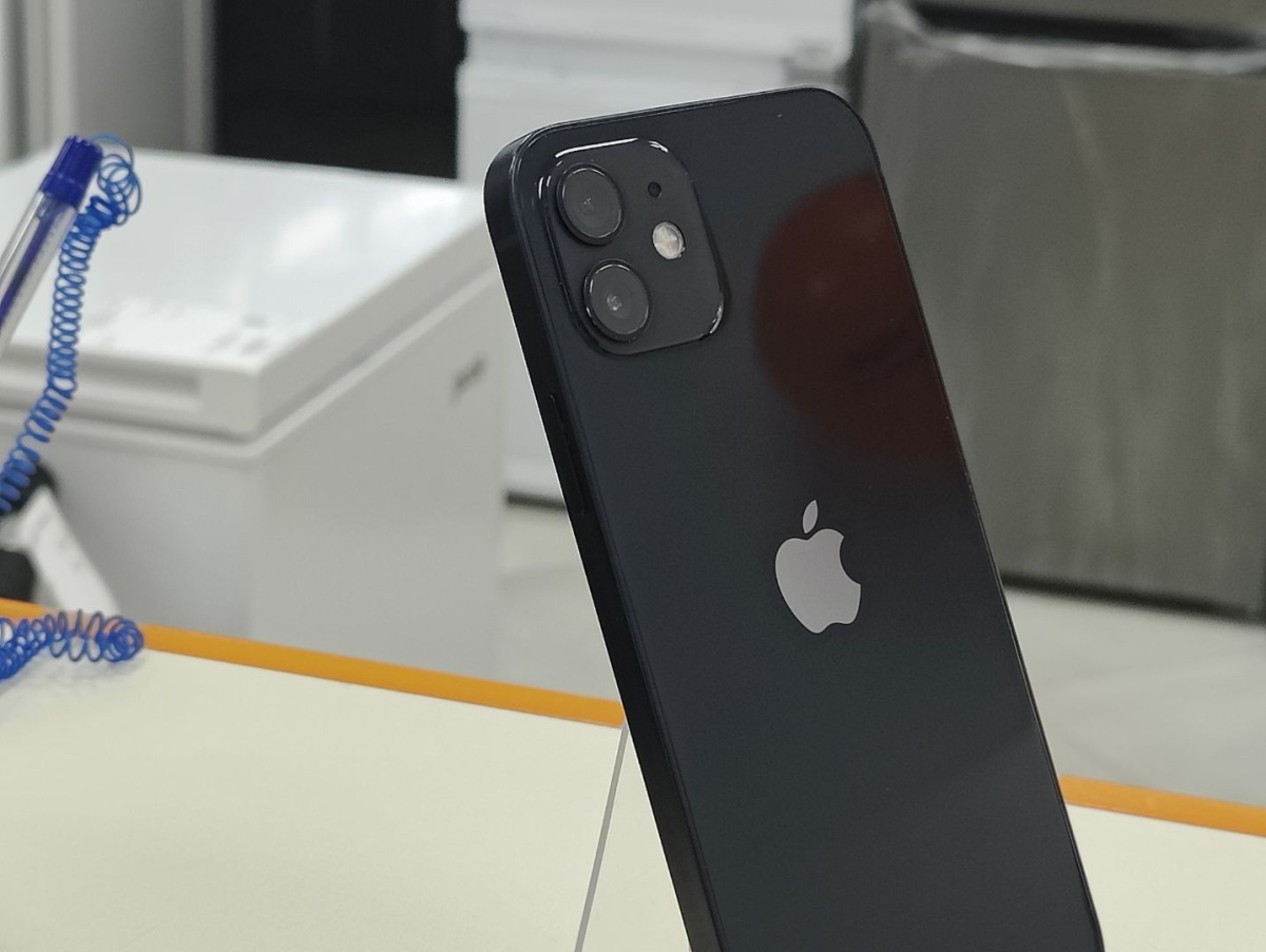 Смартфон Apple iPhone 12 64Gb
