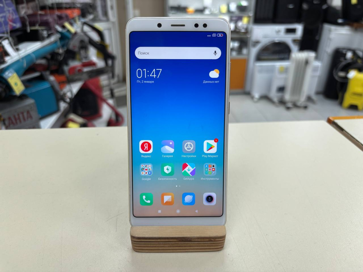 Смартфон Xiaomi Redmi Note 5 3/32