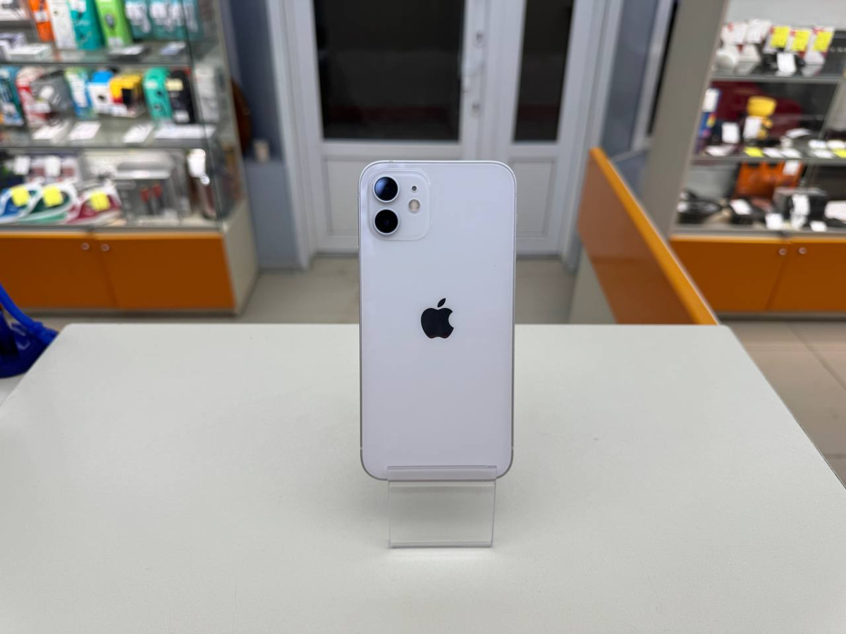 Смартфон Apple iPhone 12 64Gb