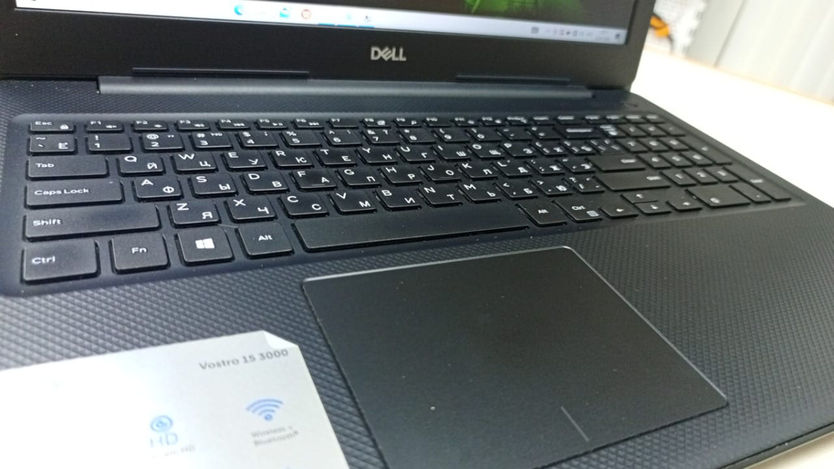 Ноутбук DELL; Core i5-10210U, Intel UHD Graphics, 8 Гб, 240 Гб, Нет