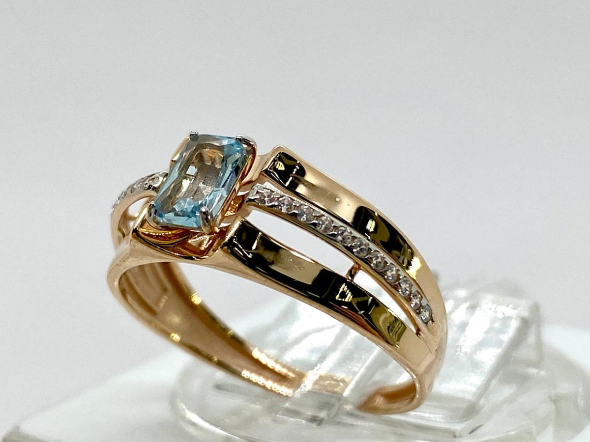 КОЛЬЦО ТОПАЗ с камнями (Au 585)